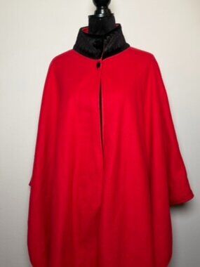 Vintage Amanda Smith Red Fleece Cape Coat Black Velvet Collar One Size